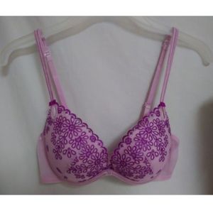 VICTORIA'S SECRET Padded PushUp Underwire Bra 34C